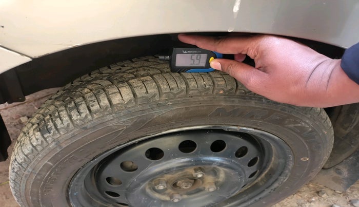 2015 Maruti Wagon R 1.0 VXI, Petrol, Manual, 61,535 km, tyre