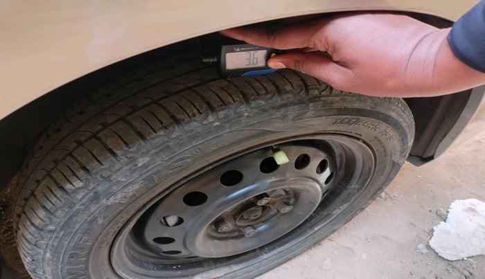 2015 Maruti Wagon R 1.0 VXI, Petrol, Manual, 61,535 km, tyre