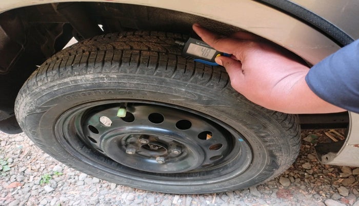 2015 Maruti Wagon R 1.0 VXI, Petrol, Manual, 61,535 km, tyre