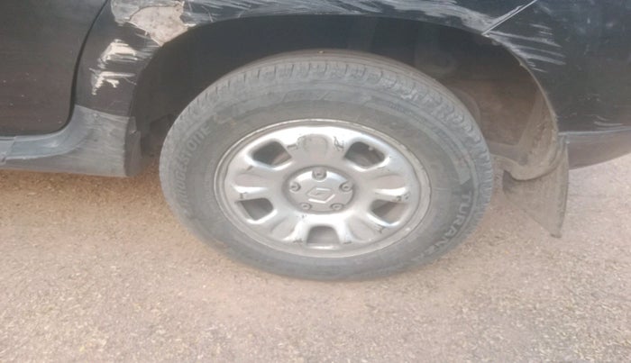 2013 Renault Duster 85 PS RXE DIESEL, Diesel, Manual, 1,50,043 km, tyre