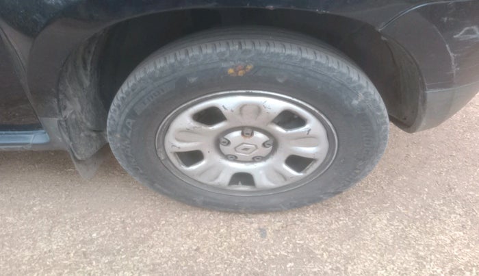 2013 Renault Duster 85 PS RXE DIESEL, Diesel, Manual, 1,50,043 km, tyre