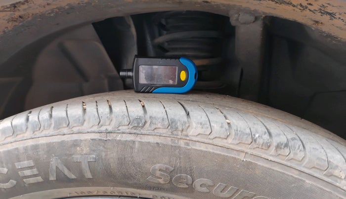 2024 Nissan MAGNITE XV Premium AMT, Petrol, Automatic, 53,167 km, tyre