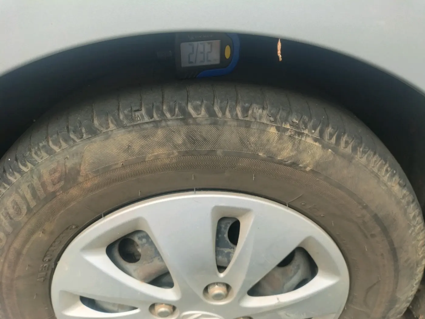 2011 Hyundai i10 MAGNA 1.2, Petrol, Manual, 39,379 km, tyre