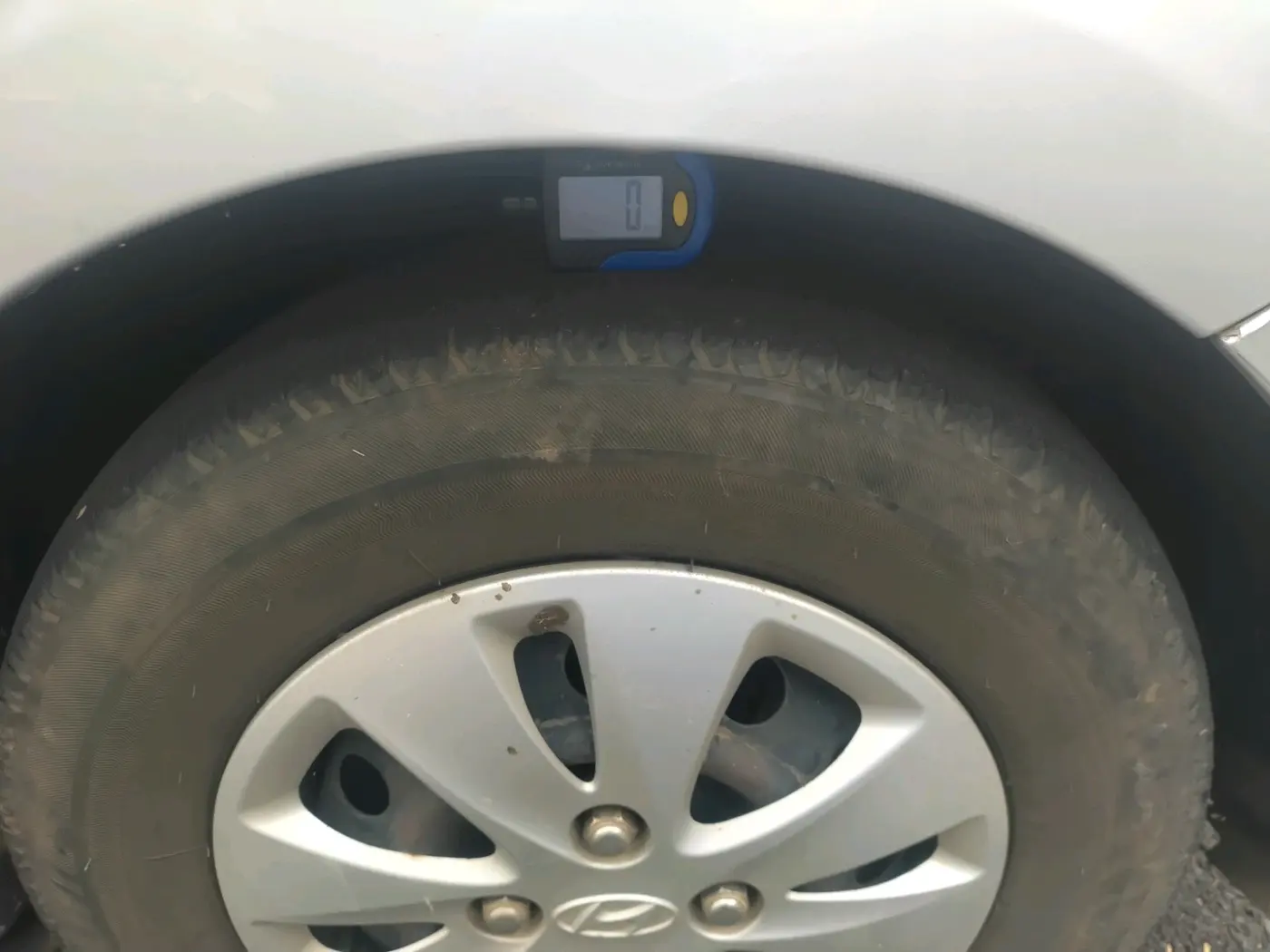 2011 Hyundai i10 MAGNA 1.2, Petrol, Manual, 39,379 km, tyre