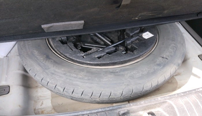 2019 Hyundai Creta E PLUS 1.4 DIESEL, Diesel, Manual, 1,17,499 km, tyre