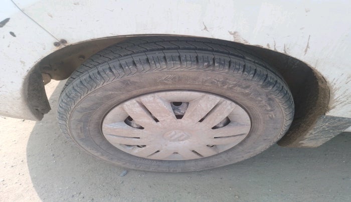 2017 Maruti Alto 800 LXI, Petrol, Manual, 30,878 km, tyre