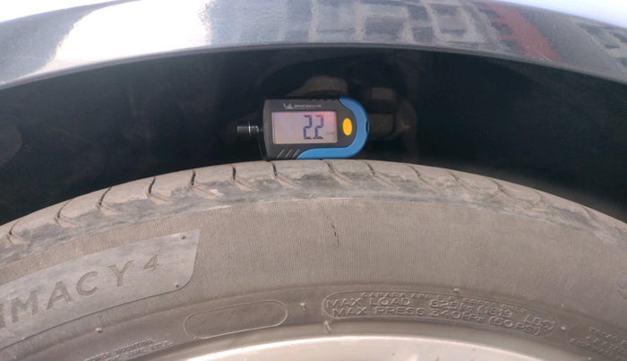 2012 Audi A6 2.0 TDI PREMIUM, Diesel, Automatic, 1,50,547 km, tyre