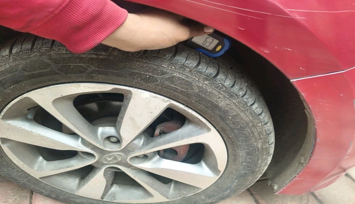 2015 Hyundai i20 SPORTZ 1.4 AT, Petrol, Automatic, 89,694 km, tyre