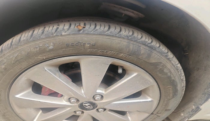 2017 Hyundai Elite i20 MAGNA EXECUTIVE 1.2, Petrol, Manual, 65,694 km, tyre