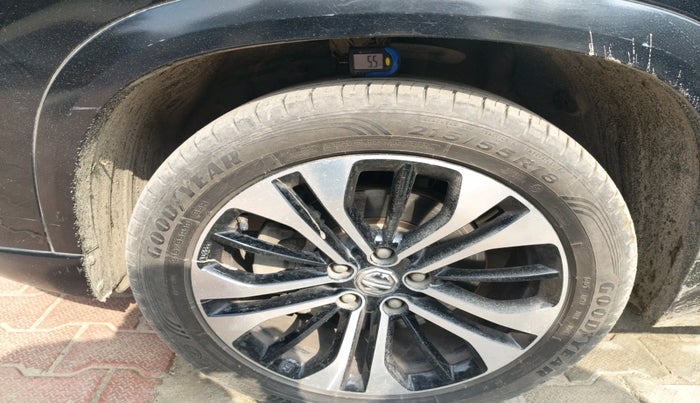 2022 MG HECTOR PLUS SHARP 1.5 PETROL TURBO CVT 6-STR, Petrol, Automatic, 43,413 km, tyre