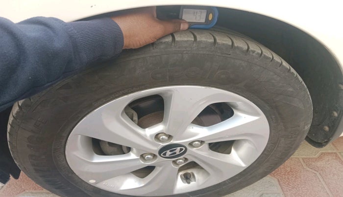 2018 Hyundai Xcent SX 1.2, CNG, Manual, 73,736 km, tyre