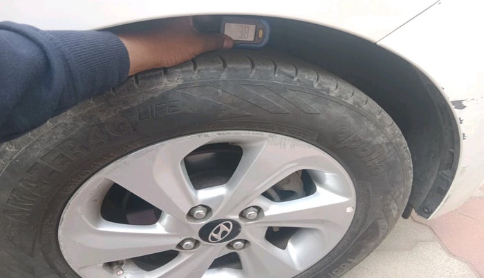 2018 Hyundai Xcent SX 1.2, CNG, Manual, 73,736 km, tyre