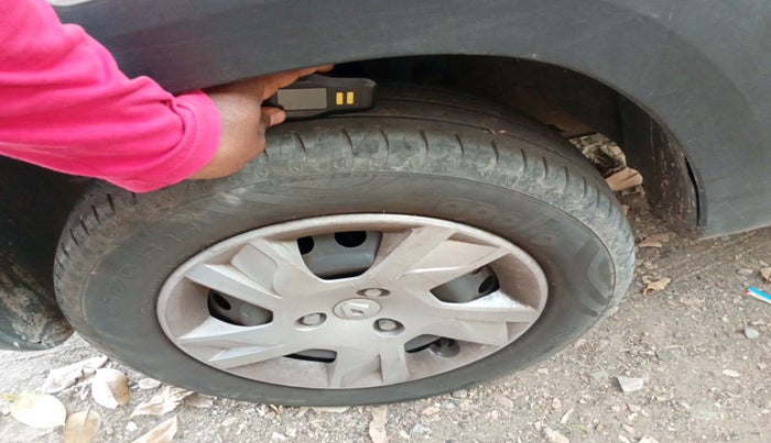 2021 Renault Kwid RXL 1.0 AMT, Petrol, Automatic, 29,786 km, tyre