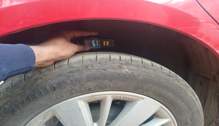 2015 Maruti Swift ZXI, Petrol, Manual, 58,026 km, tyre