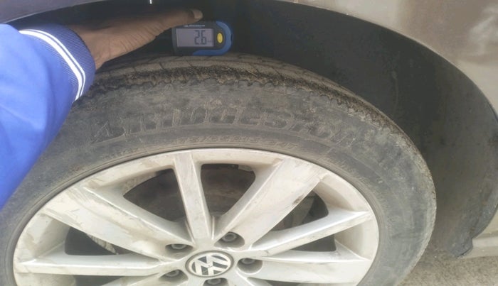 2016 Volkswagen Ameo HIGHLINE DSG 1.5 DIESEL , Diesel, Automatic, 1,14,357 km, tyre