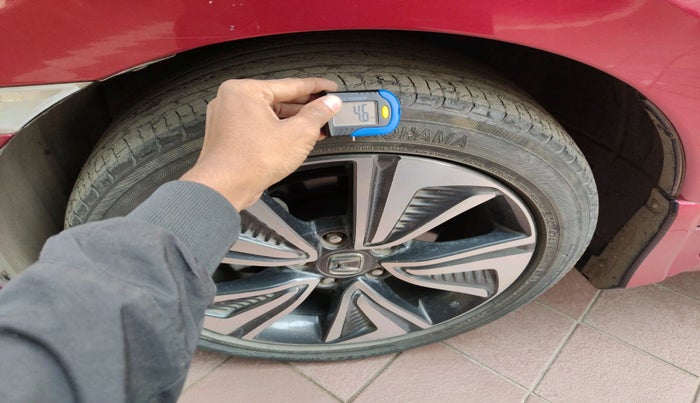 2019 Honda Civic 1.8L I-VTEC ZX CVT, Petrol, Automatic, 31,508 km, tyre