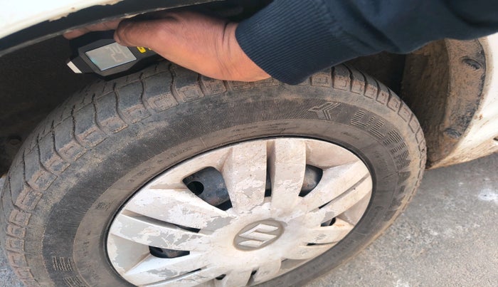 2019 Maruti Alto 800 VXI, Petrol, Manual, 44,635 km, tyre