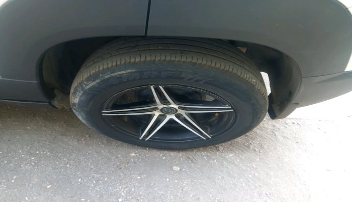 2023 Maruti BREZZA LXI, Petrol, Manual, 45,459 km, tyre