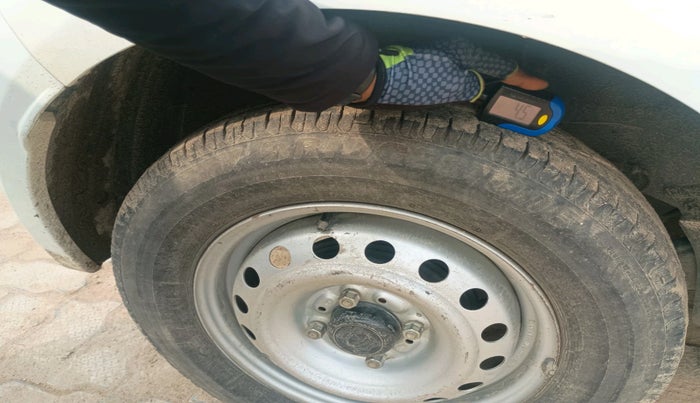 2021 Tata ALTROZ XE PETROL, Petrol, Manual, 53,103 km, tyre