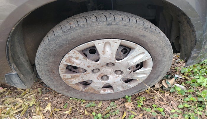 2013 Honda Amaze 1.2L I-VTEC S, Petrol, Manual, 88,367 km, tyre