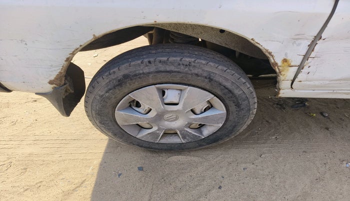 2019 Maruti Eeco 5 STR WITH A/C+HTR, Petrol, Manual, 1,81,757 km, tyre