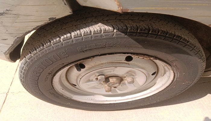 2011 Tata Nano LX, Petrol, Manual, 60,766 km, tyre