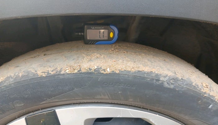 2022 Nissan MAGNITE XL, Petrol, Manual, 55,862 km, tyre