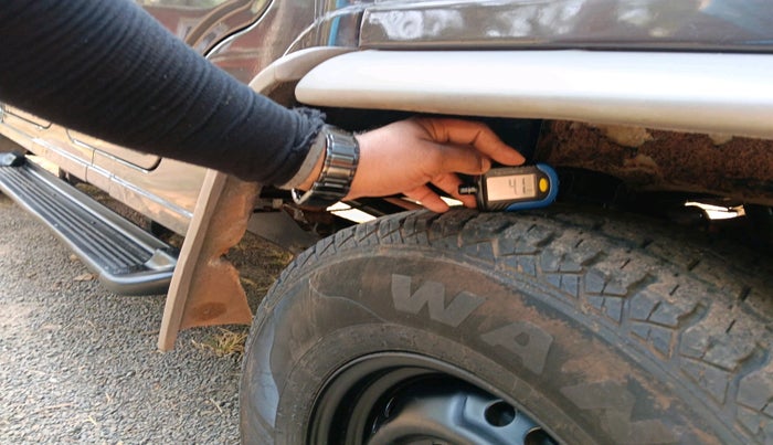 2013 Mahindra Bolero Camper 2WD Power Steering, Diesel, Manual, 1,04,790 km, tyre