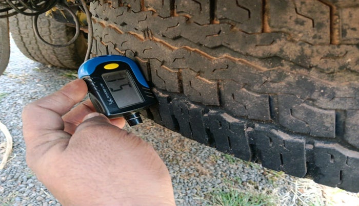 2013 Mahindra Bolero Camper 2WD Power Steering, Diesel, Manual, 1,04,790 km, tyre