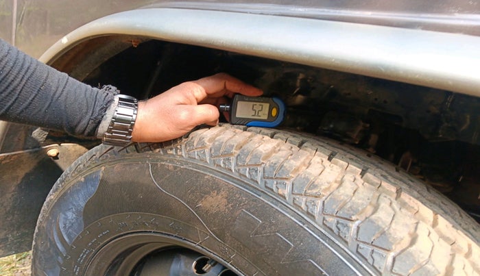 2013 Mahindra Bolero Camper 2WD Power Steering, Diesel, Manual, 1,04,790 km, tyre