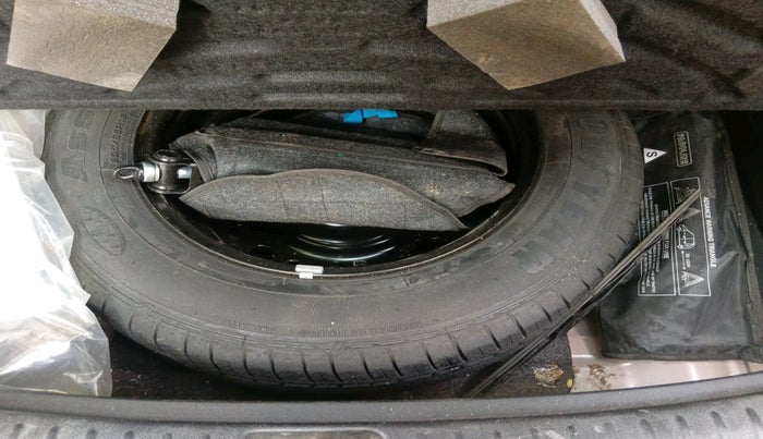 2021 KIA SELTOS HTX 1.5 PETROL, Petrol, Manual, 64,621 km, tyre