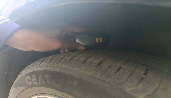 2021 Hyundai NEW I20 Asta 1.0 GDI Turbo IMT, Petrol, Manual, 26,561 km, tyre