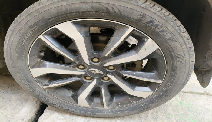 2019 Mahindra XUV300 W8 (O) 1.2 PETROL, Petrol, Manual, 31,350 km, tyre