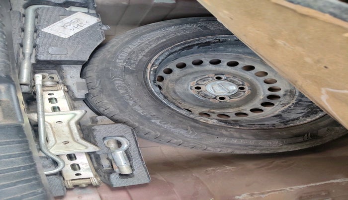 2014 Honda Amaze 1.2L I-VTEC S, Petrol, Manual, 93,522 km, tyre