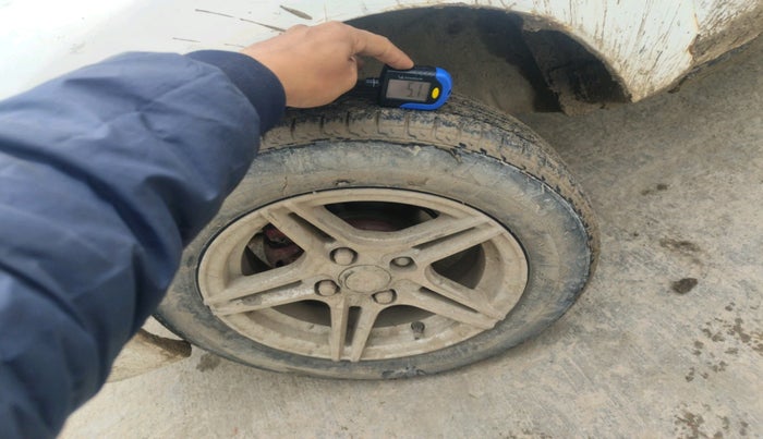 2014 Maruti Alto 800 LXI, Petrol, Manual, 1,05,285 km, tyre