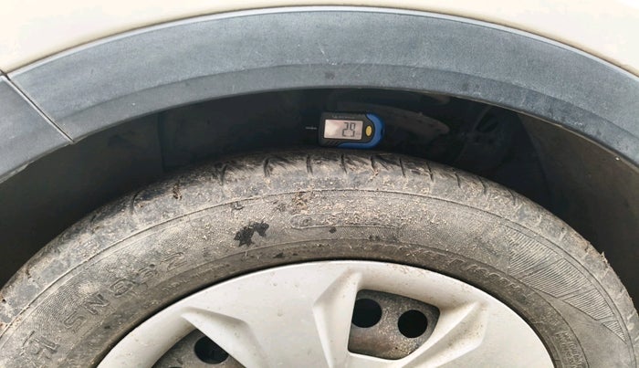 2016 Hyundai Creta E PLUS 1.6 PETROL, Petrol, Manual, 65,224 km, tyre