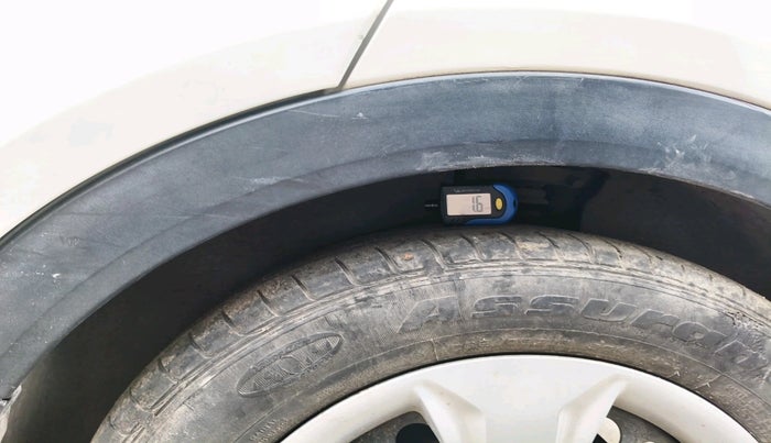 2016 Hyundai Creta E PLUS 1.6 PETROL, Petrol, Manual, 65,224 km, tyre