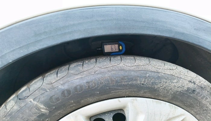 2016 Hyundai Creta E PLUS 1.6 PETROL, Petrol, Manual, 65,224 km, tyre