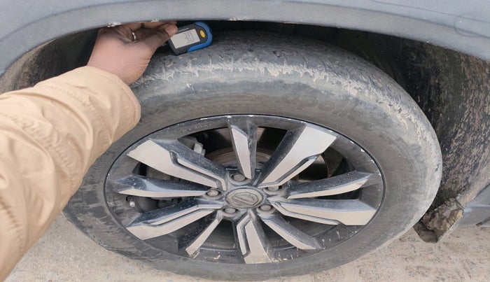 2019 MG HECTOR SHARP 2.0 DIESEL, Diesel, Manual, 1,22,631 km, tyre