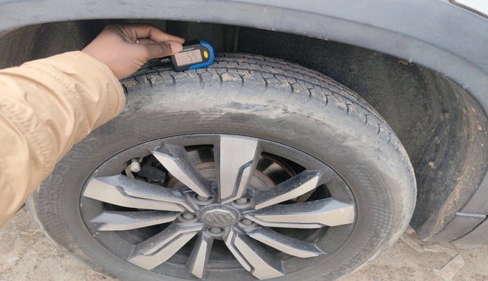 2019 MG HECTOR SHARP 2.0 DIESEL, Diesel, Manual, 1,22,631 km, tyre