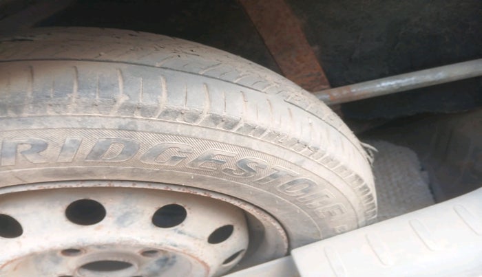 2014 Maruti Alto 800 LXI, Petrol, Manual, 1,07,273 km, tyre