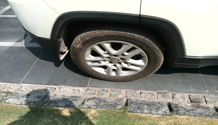 2019 Jeep Compass LIMITED (O) 2.0 DIESEL, Diesel, Manual, 79,400 km, tyre