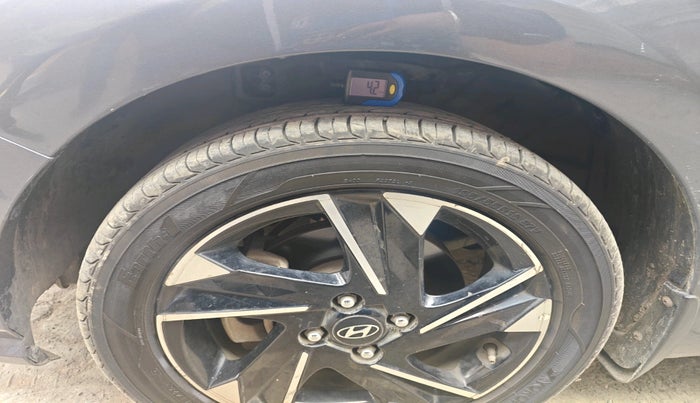 2020 Hyundai Verna S PLUS 1.5 CRDI, Diesel, Manual, 67,083 km, tyre