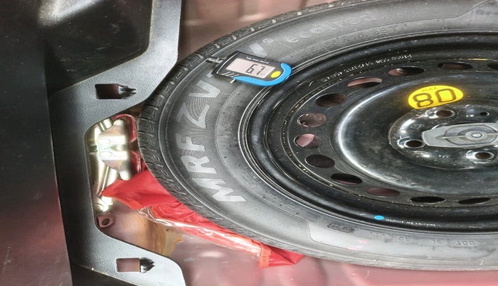 2021 Maruti Baleno ZETA PETROL 1.2, Petrol, Manual, 32,800 km, tyre