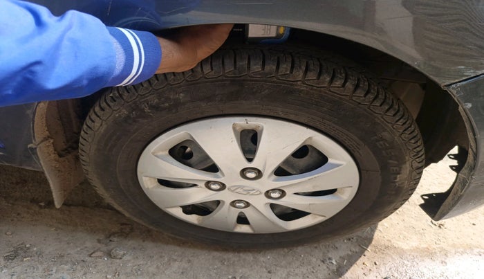 2011 Hyundai i10 SPORTZ 1.2, Petrol, Manual, 40,198 km, tyre