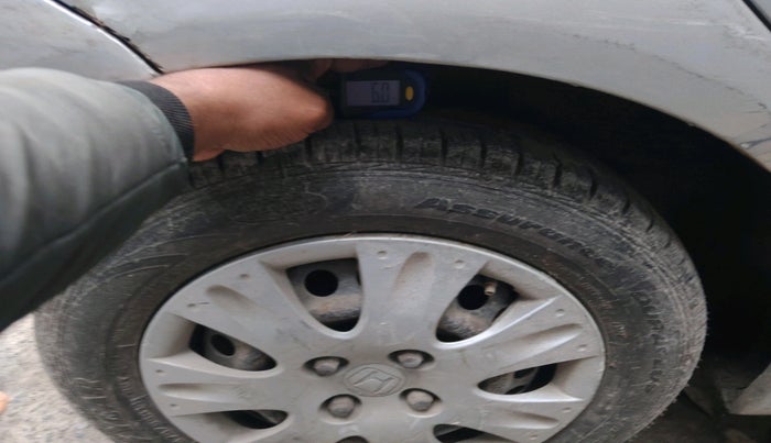 2013 Honda Brio S MT, Petrol, Manual, 72,832 km, tyre