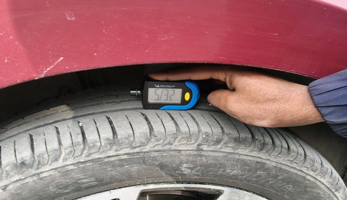 2023 Volkswagen VIRTUS TOPLINE TSI 1.0 AT, Petrol, Automatic, 14,814 km, tyre