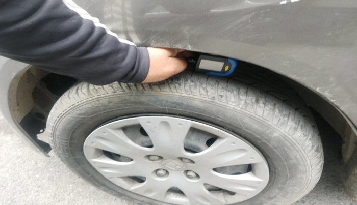 2016 Honda Amaze 1.2L I-VTEC S, Petrol, Manual, 92,427 km, tyre