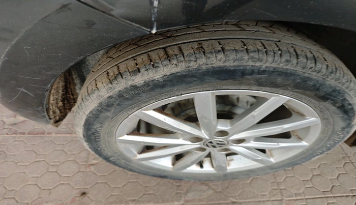 2017 Volkswagen Polo HIGHLINE PLUS 1.5 16 ALLOY, Diesel, Manual, 89,307 km, tyre