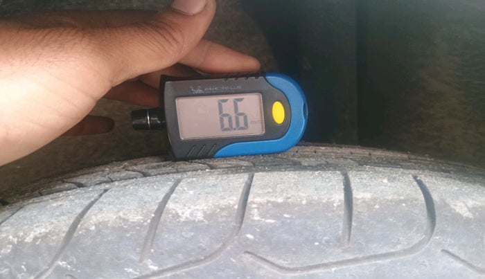 2019 Ford Ecosport TITANIUM 1.5L SPORTS(SUNROOF) DIESEL, Diesel, Manual, 66,322 km, tyre